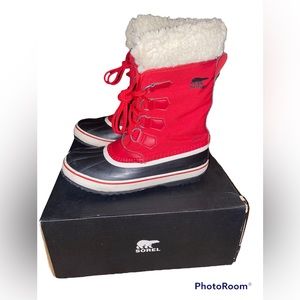 Sorel Womens WaterProof Red Snow Boots